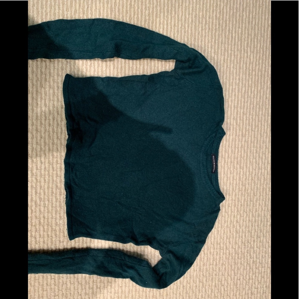 Brandy Melville green crop stylish sweater